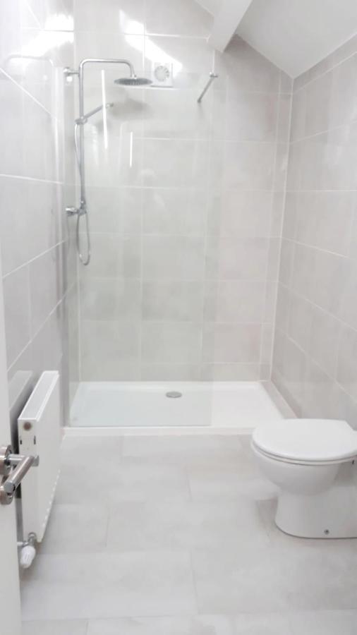 Riverside Marina Apartments Lanesborough المظهر الخارجي الصورة