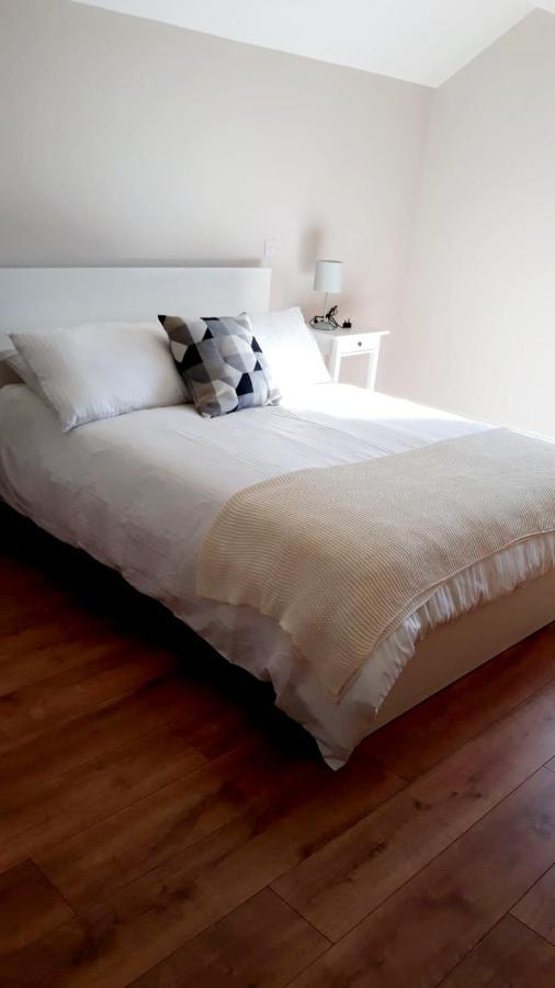 Riverside Marina Apartments Lanesborough المظهر الخارجي الصورة